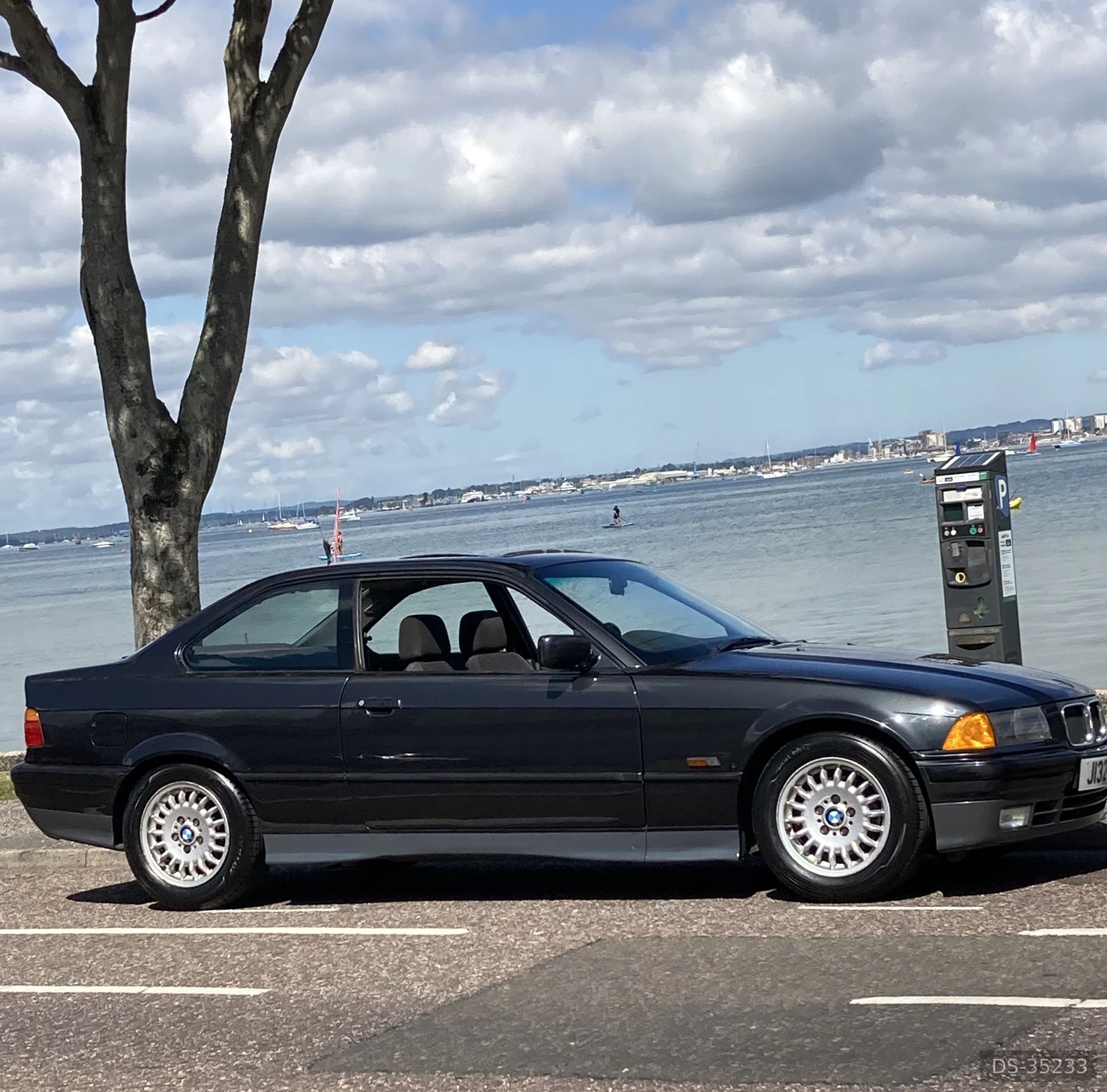 1992 BMW 325i