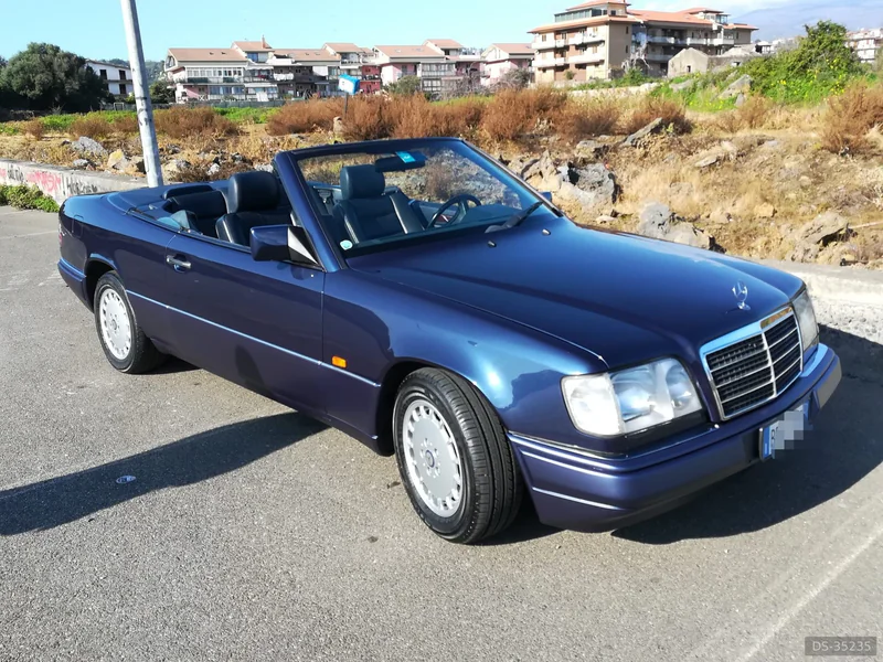 1994 Mercedes-Benz 200e Cabrio in Aci Sant'antonio 3
