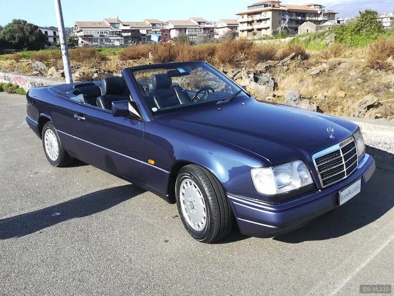 1994 Mercedes-Benz 200e Cabrio in Aci Sant'antonio 1