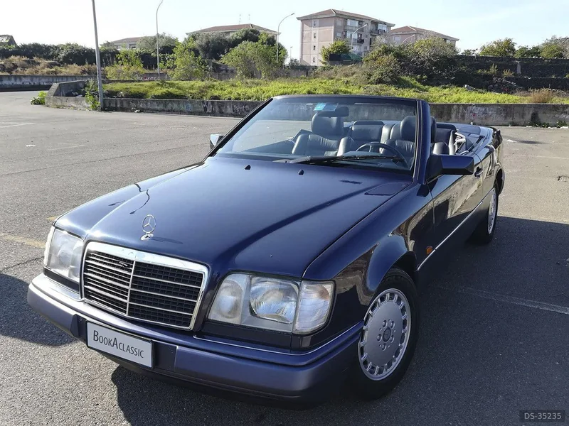 1994 Mercedes-Benz 200e Cabrio in Aci Sant'antonio 4