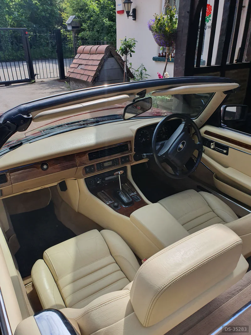 1992 Jaguar Xjs Convertible in Uxbridge 3