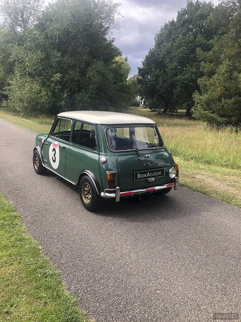 1969 Austin 1969 Mini Cooper S in London 4