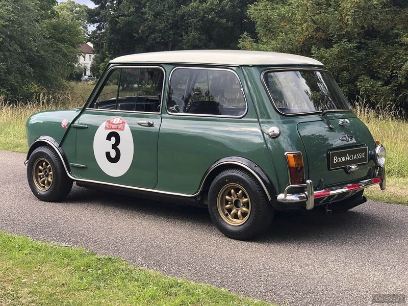 1969 Austin 1969 Mini Cooper S in London 5