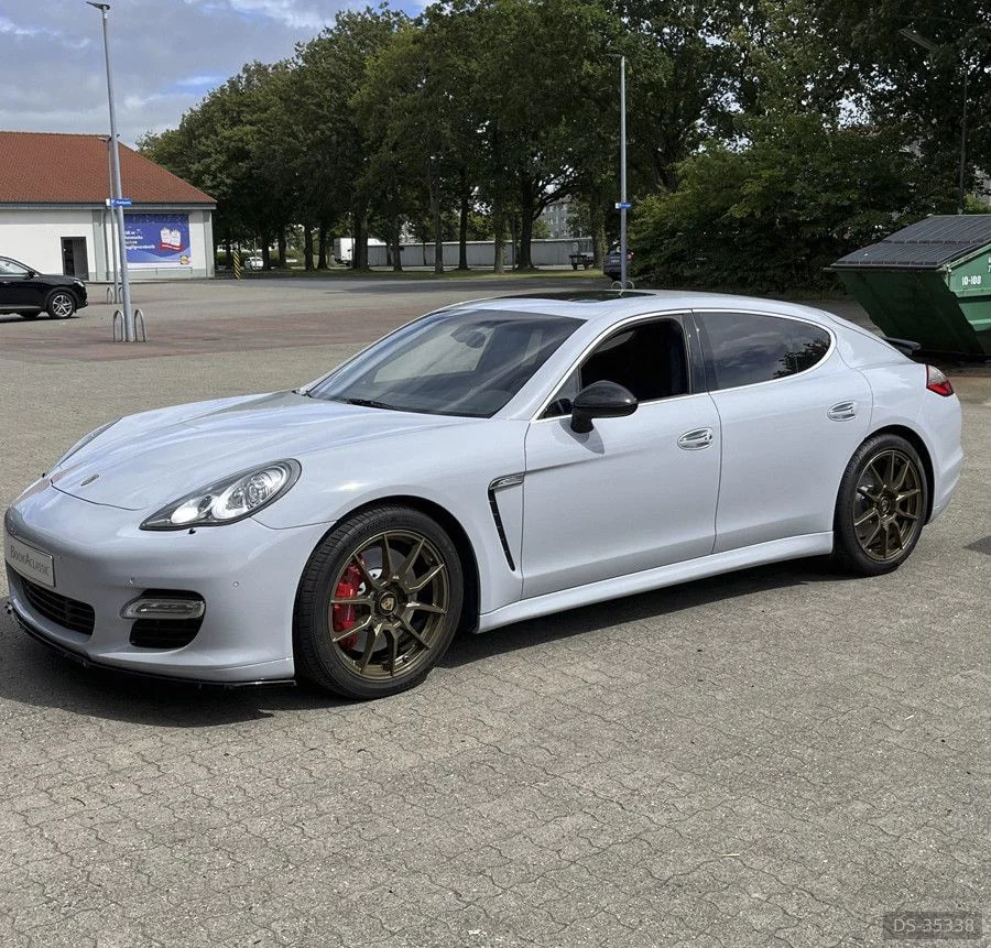 2010 Porsche Panamera Turbo