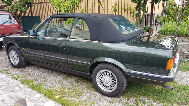 1990 BMW 320i Cabrio in Treviso 3