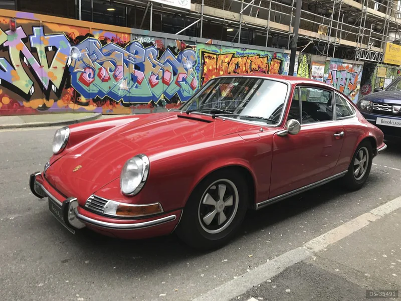 1971 Porsche 911 in London 8
