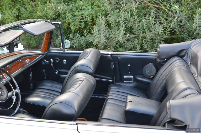 1963 Mercedes-Benz 220SE Cabrio in Schramberg 5