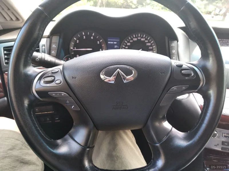 2016 Infiniti Q70 in Košice 8