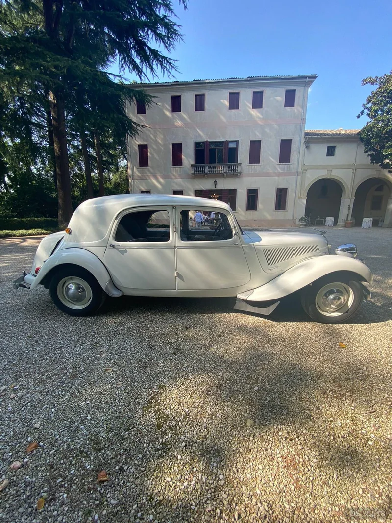 1950 Citroen Traction Avant 11bl in Cittadella 9