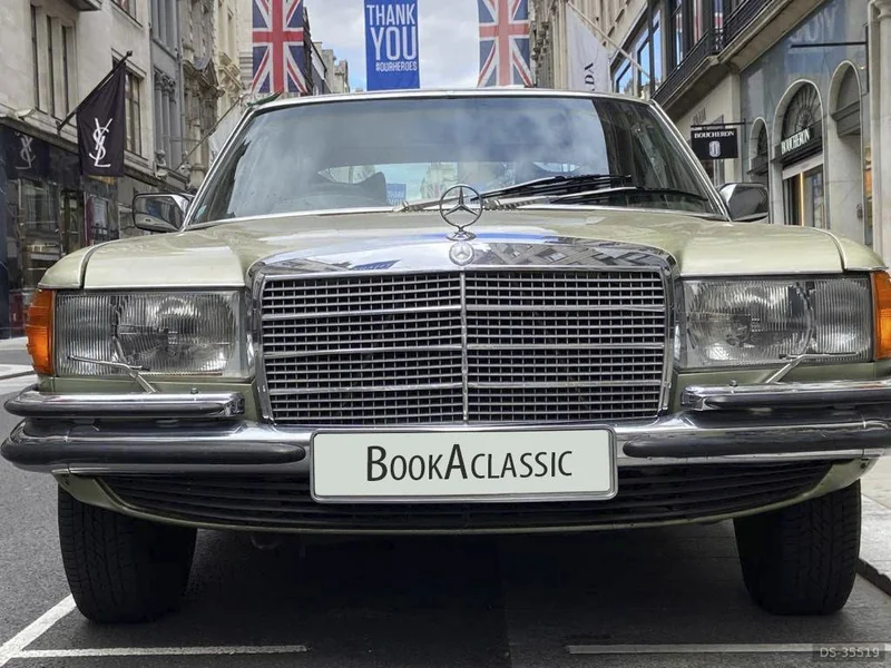 1976 Mercedes-Benz 280 SE in London 6