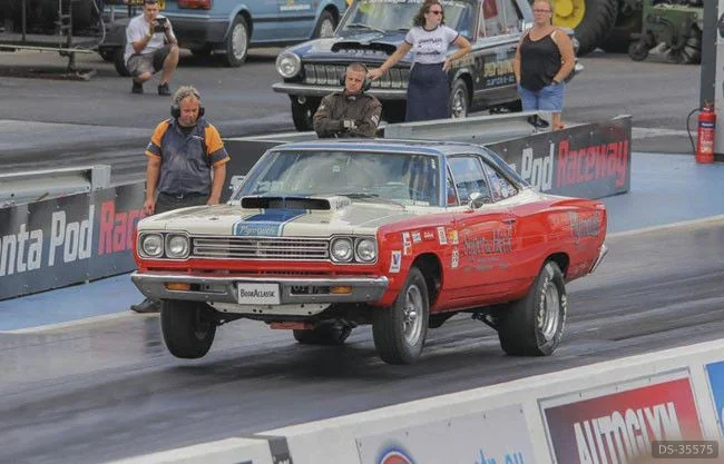 1969 Plymouth Road Runner in Rushden 3