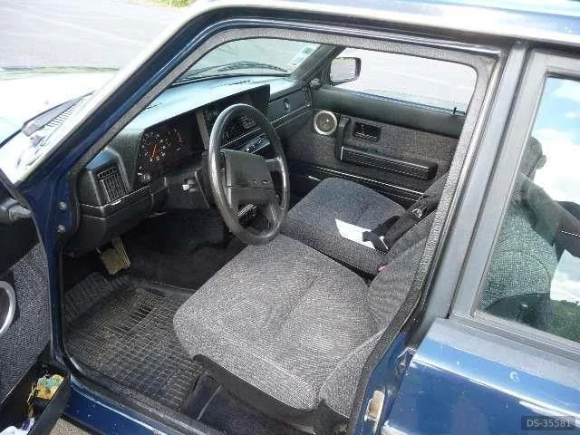 1990 Volvo 240 Break in Nantes 4