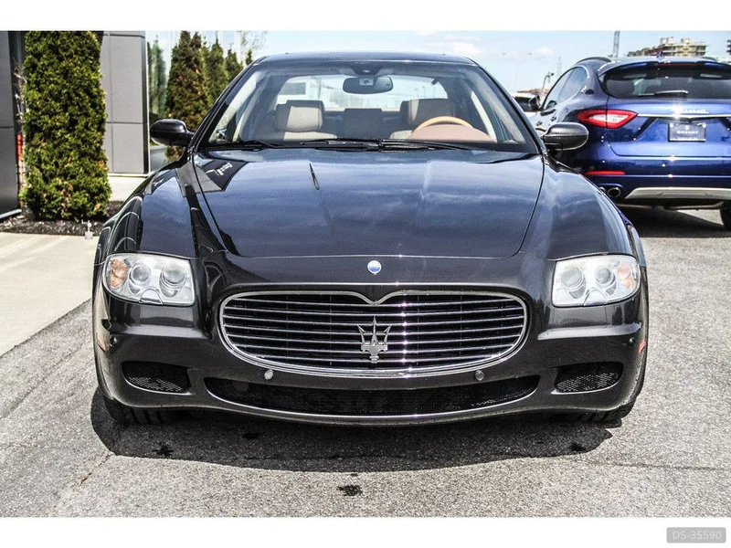 2005 Maserati Quattroporto in Halifax 4
