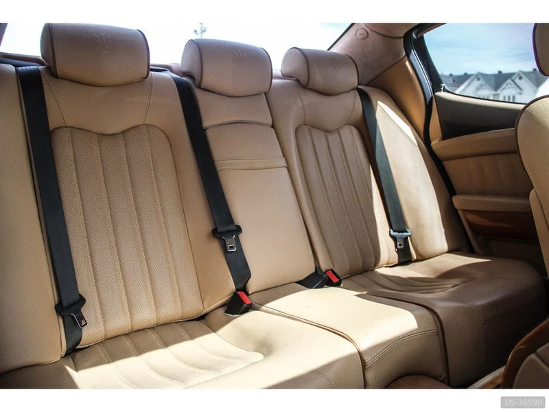 2005 Maserati Quattroporto in Halifax 5
