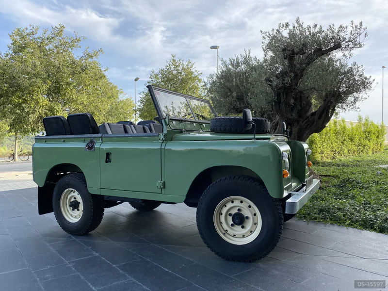 1972 Land Rover Serie 3 88 in Barcelona 10