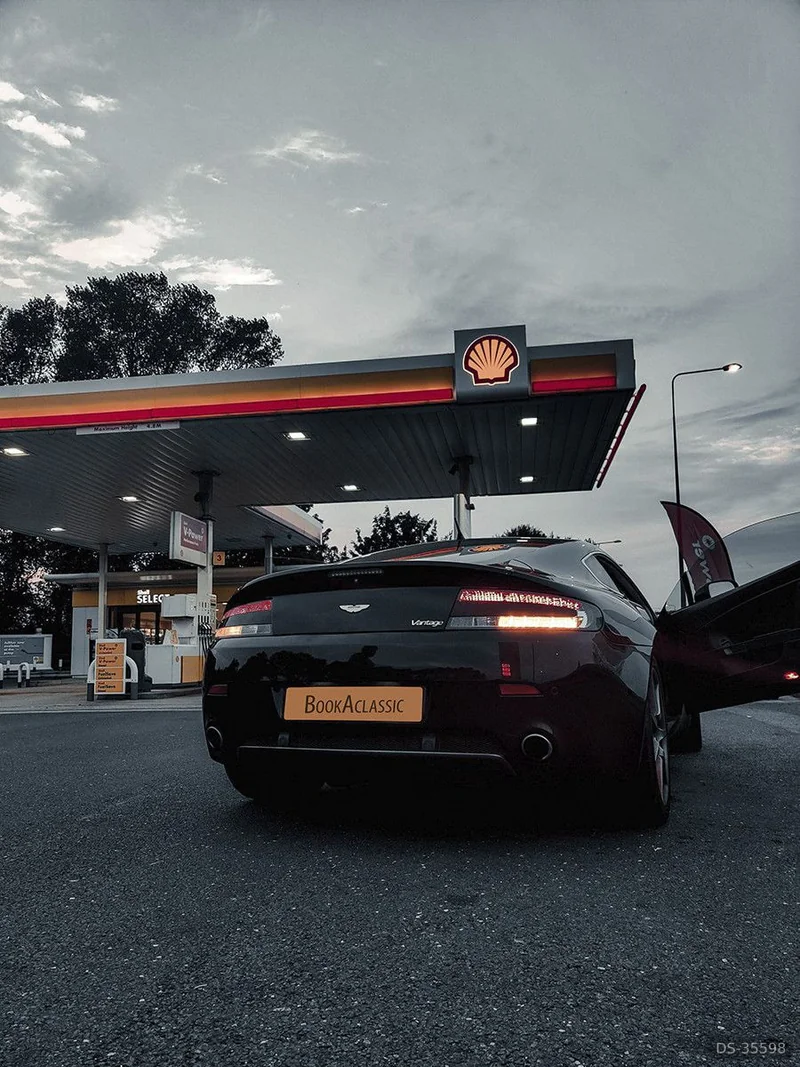 2006 Aston Martin Vantage V8 in London 8