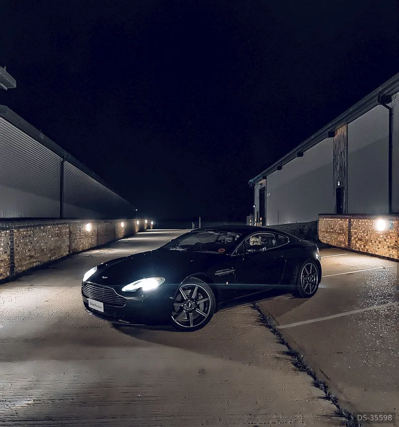 2006 Aston Martin Vantage V8 in London 4