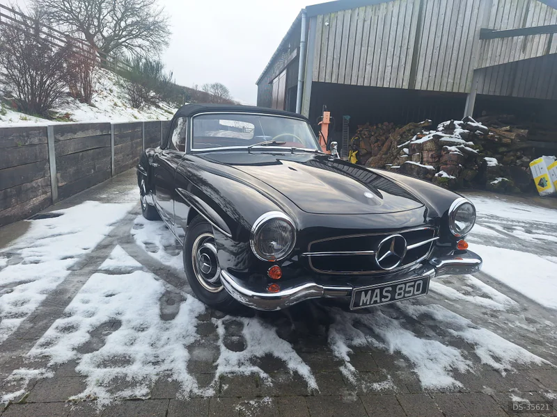 1959 Mercedes-Benz 190SL in Llangadog 4