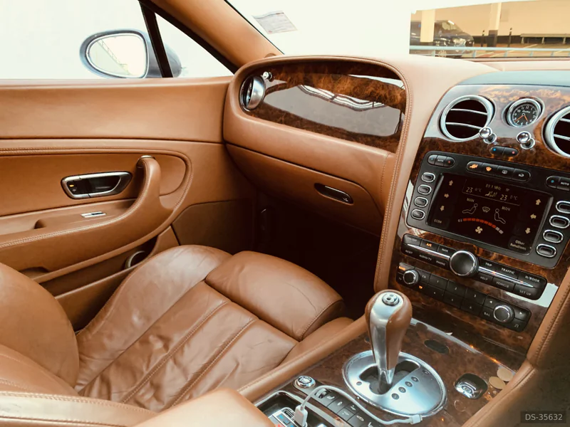2004 Bentley Continental Gt in London 7