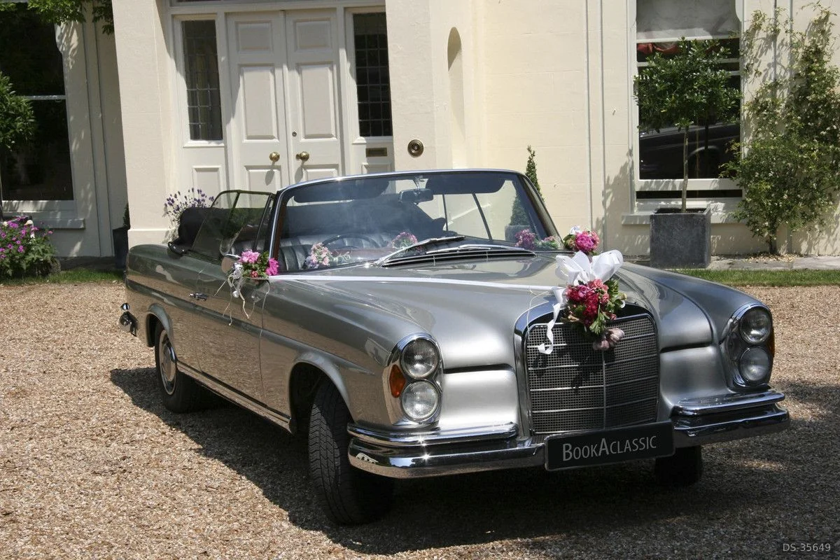 1965 Mercedes-Benz 220 SEB Cabriolet