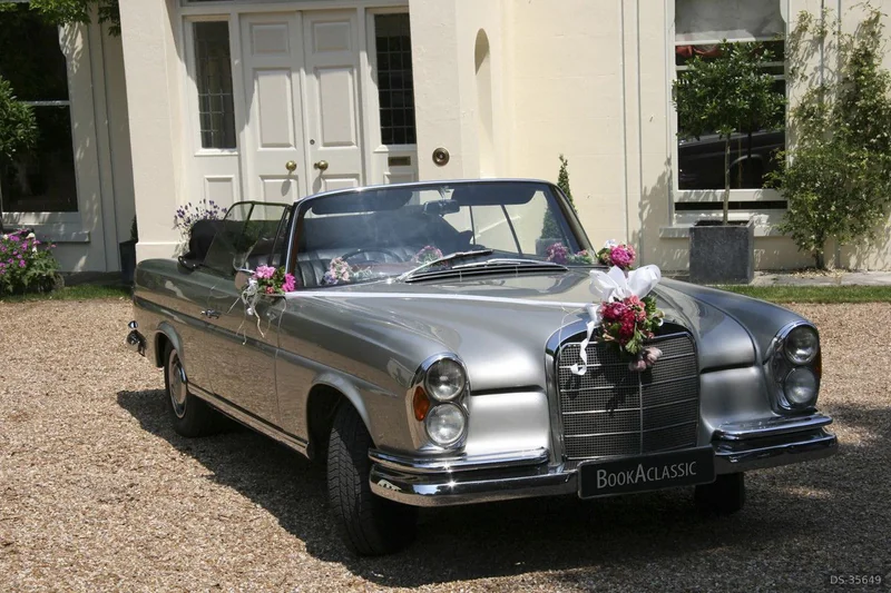 1965 Mercedes-Benz 220 SEB Cabriolet