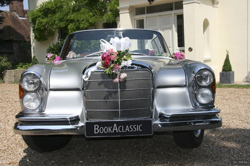 1965 Mercedes-Benz 220 SEB Cabriolet