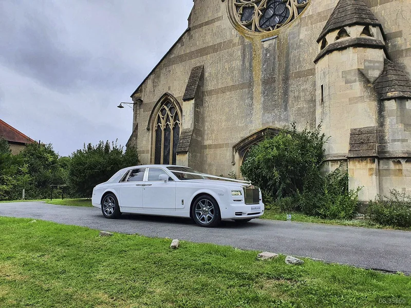 2016 Rolls-Royce Phantom in London 3