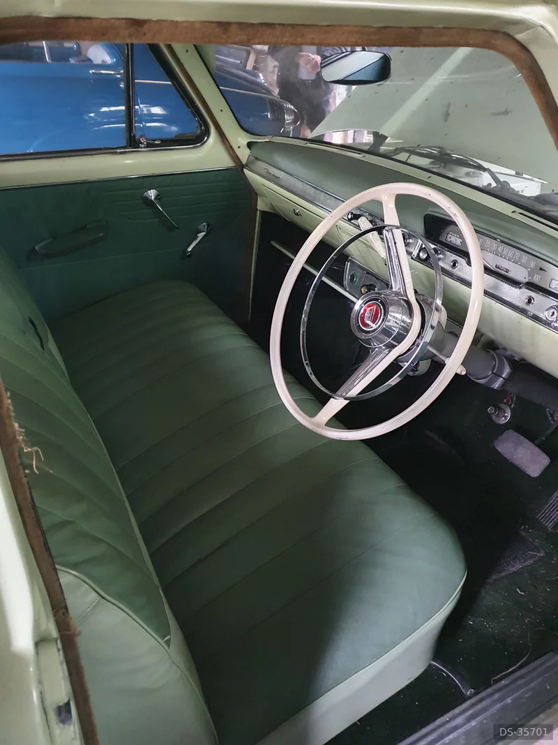 1962 Ford Zephyr in Southampton 9