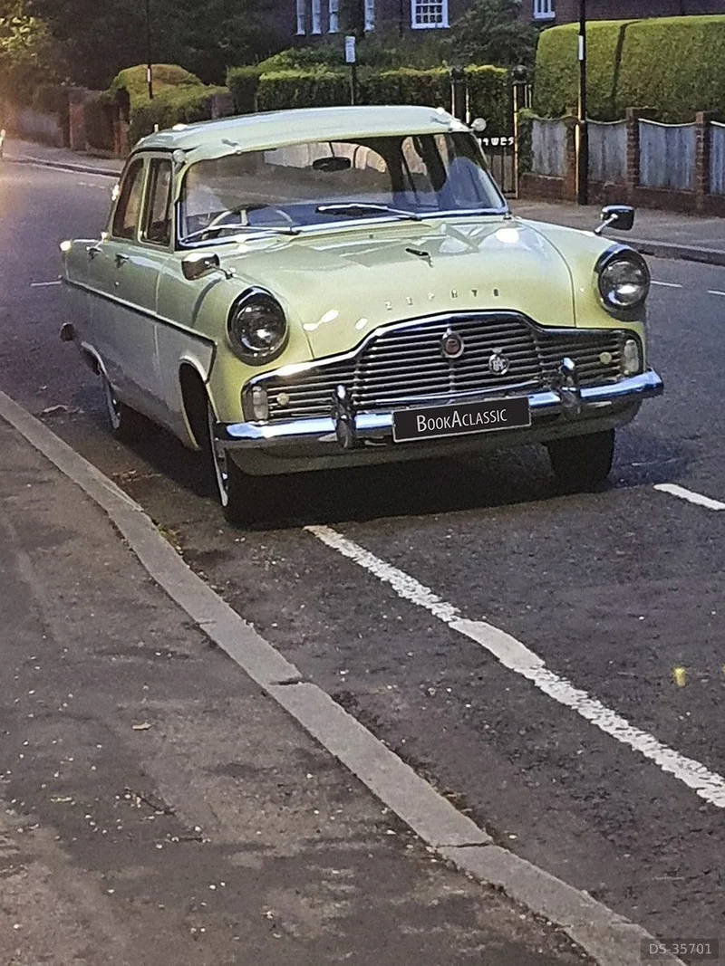 1962 Ford Zephyr in Southampton 5