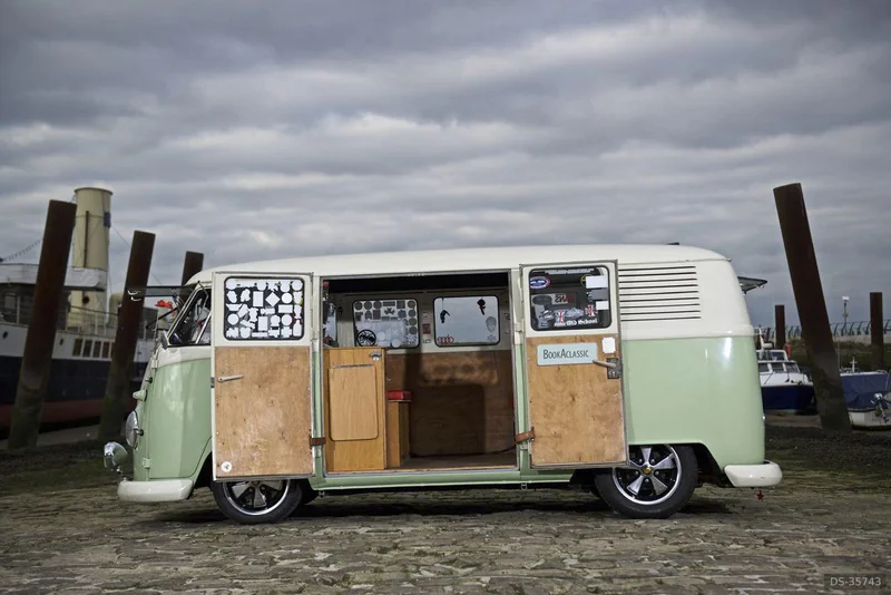 1963 Volkswagen Split Screen in London 3