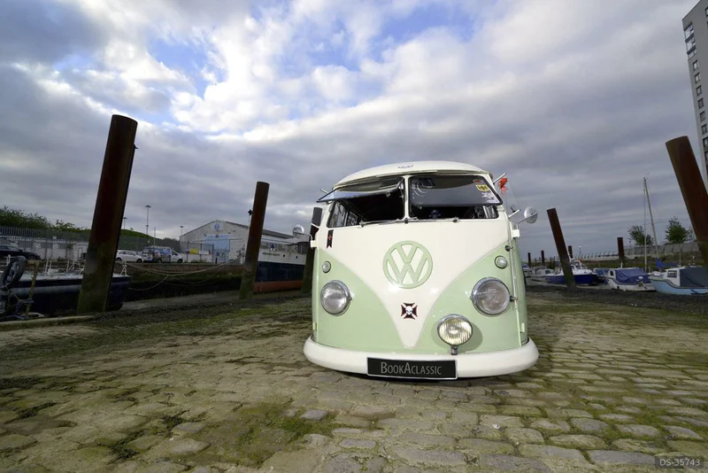 1963 Volkswagen Split Screen in London 5