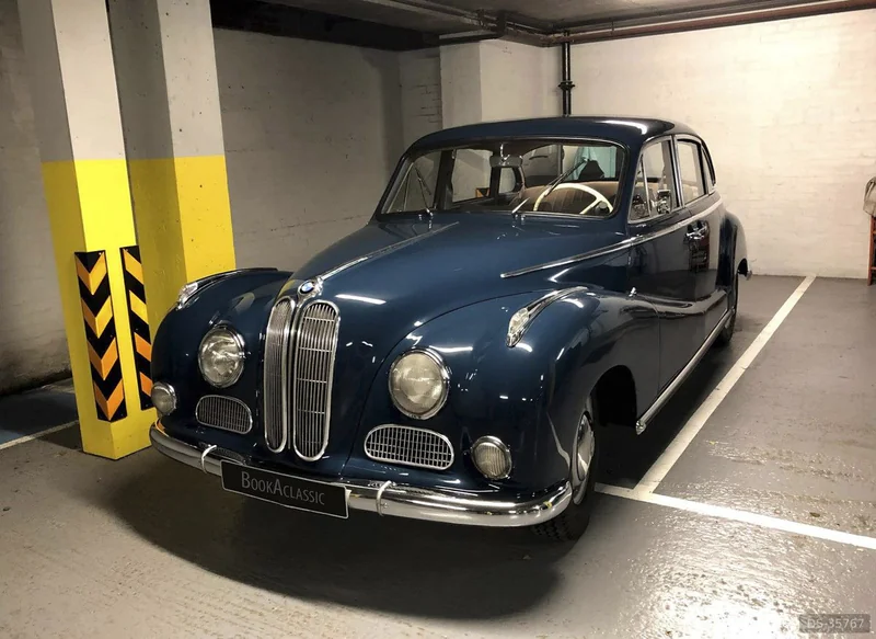 1961 BMW 502 in London 3