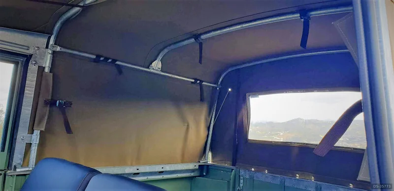 1966 Land Rover Regular 88 in Vila Meã, Amarante 6