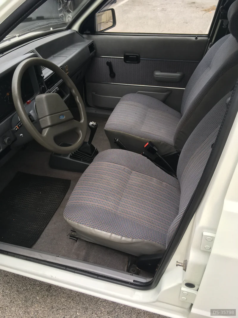 1986 Ford Escort Mk3 in Napoli 5