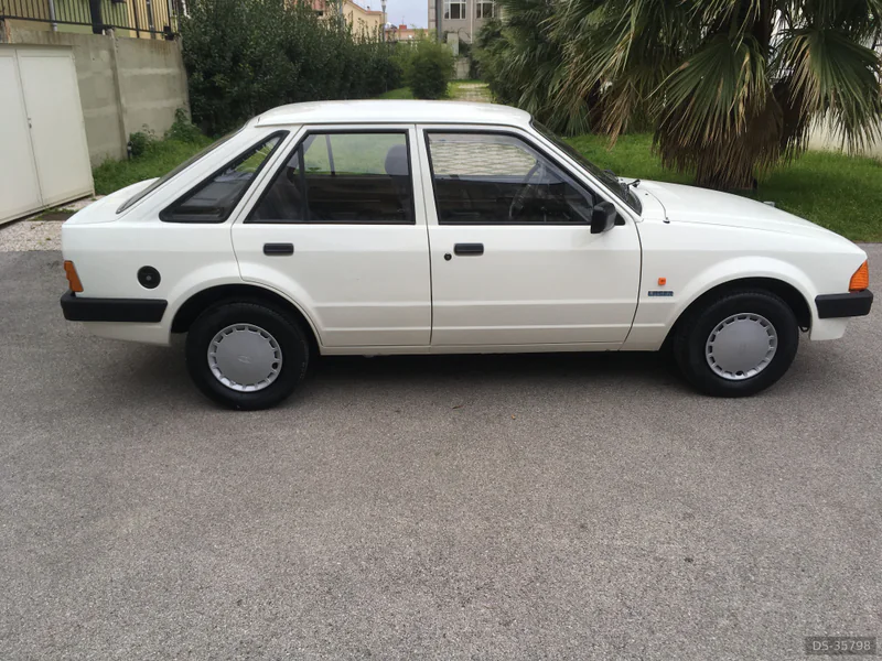 1986 Ford Escort Mk3 in Napoli