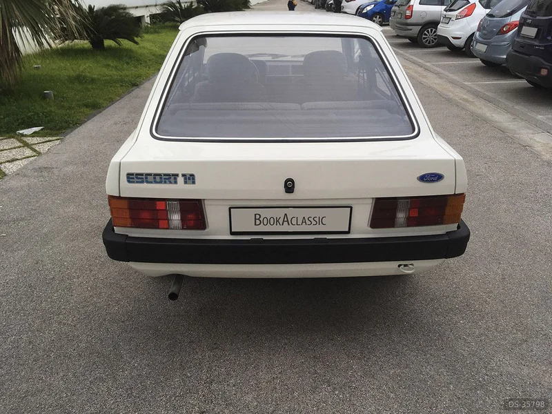 1986 Ford Escort Mk3 in Napoli 6
