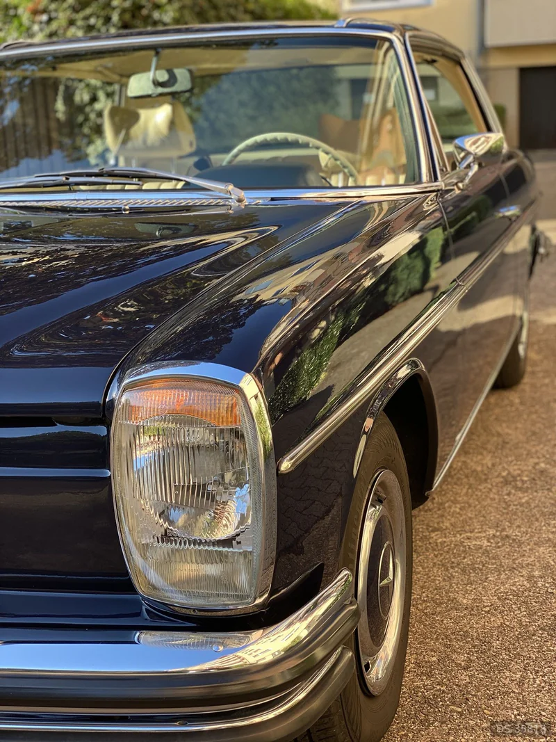 1971 Mercedes-Benz W114 Coupé in Köln