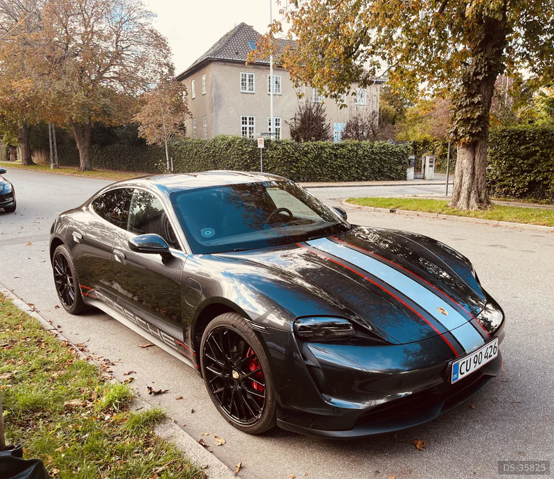 2020 Porsche Taycan 4S