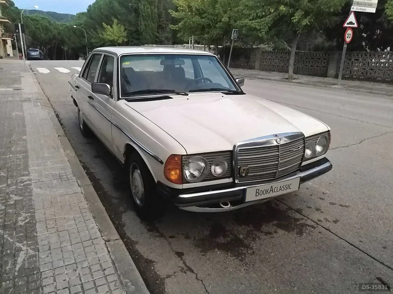 1981 Mercedes-Benz 300d in Vilafranca Del Penedés 1