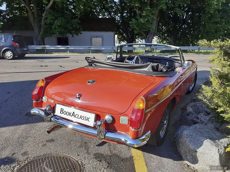 1975 MG B in Elgg 4