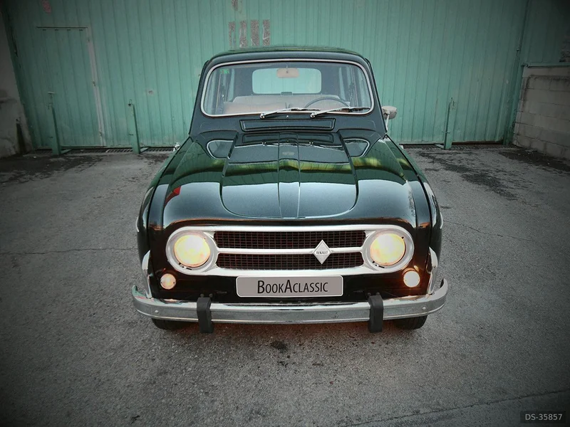 1968 Renault R4 in Coslada (madrid) 3