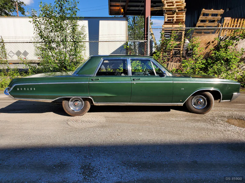 1967 Dodge Monaco in Port Coquitlam 6