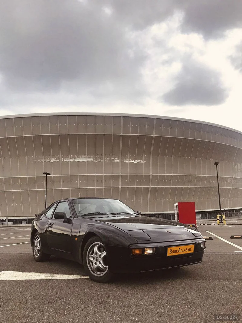 1985 Porsche 944 in Wroclaw 3