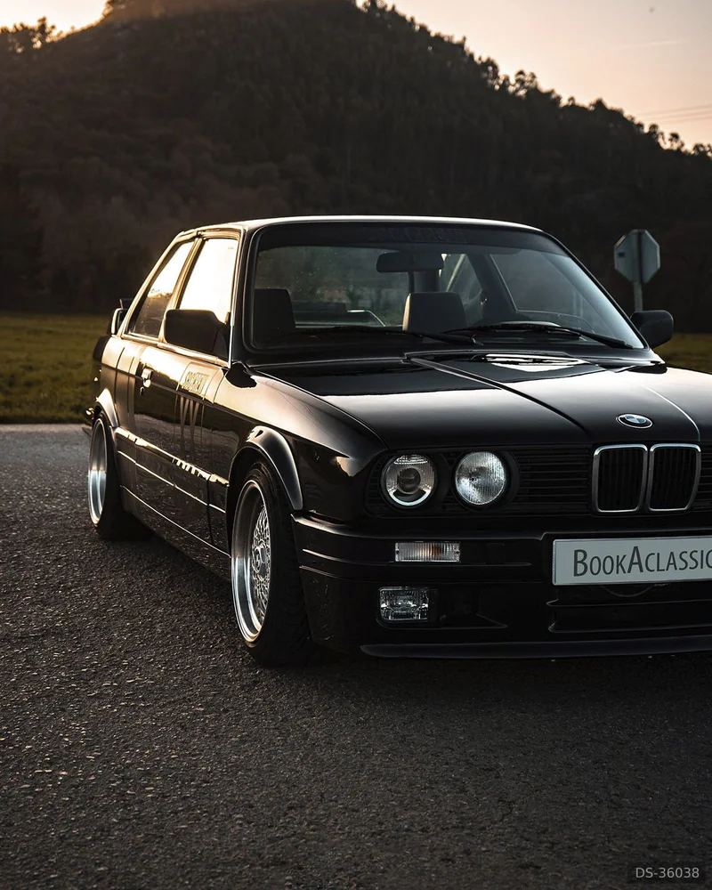 1989 BMW E30 in Santander 3