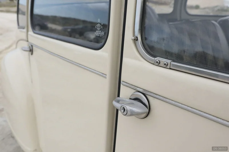 1986 Citroen 2cv in Rio De Mouro 8