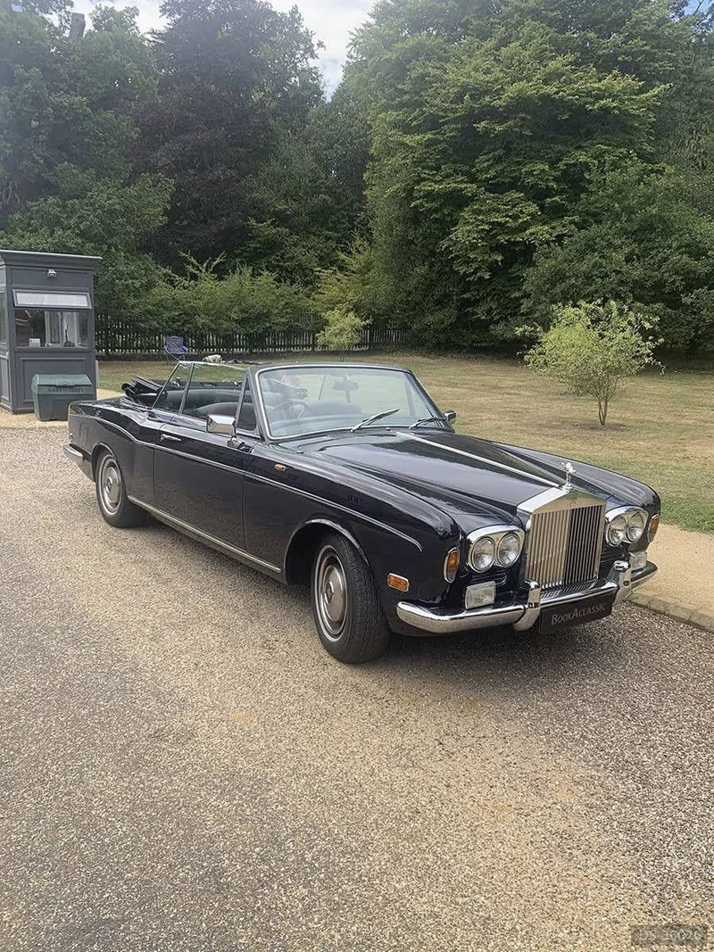 1969 Rolls-Royce Corniche in London 5