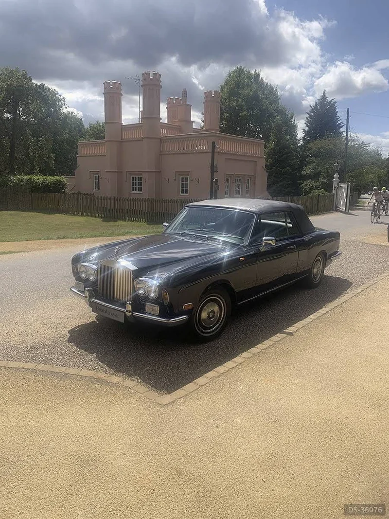 1969 Rolls-Royce Corniche in London 6
