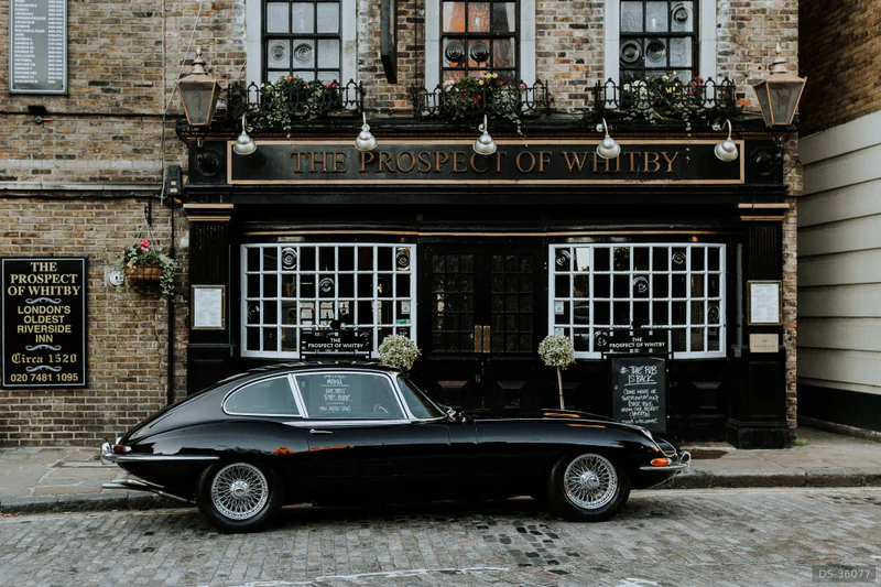 1968 Jaguar E-type in London 7