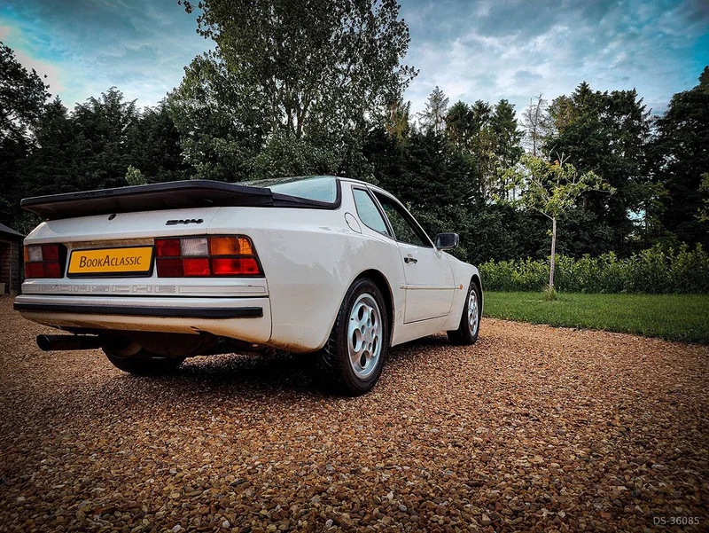 1988 Porsche 944 2.7 Lux in London 3