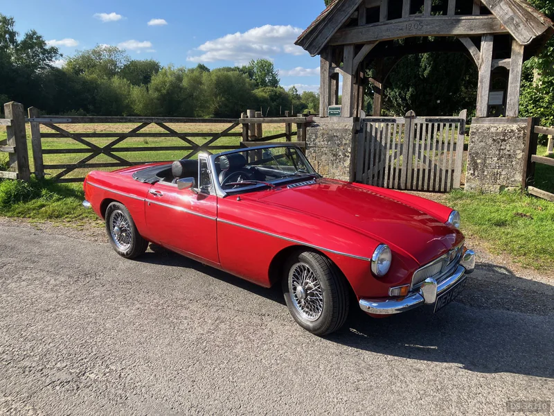 1967 MG B Roadster